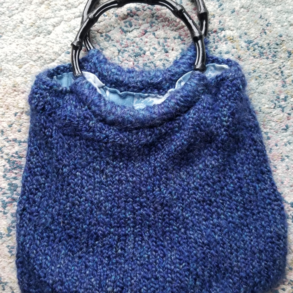 Cute hand knit purse with fuax black bamboo handles